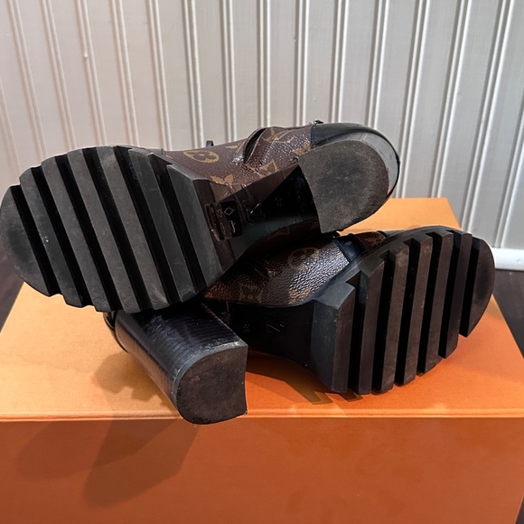Louis Vuitton Star Trail Ankle Boots - Picture 7 of 7